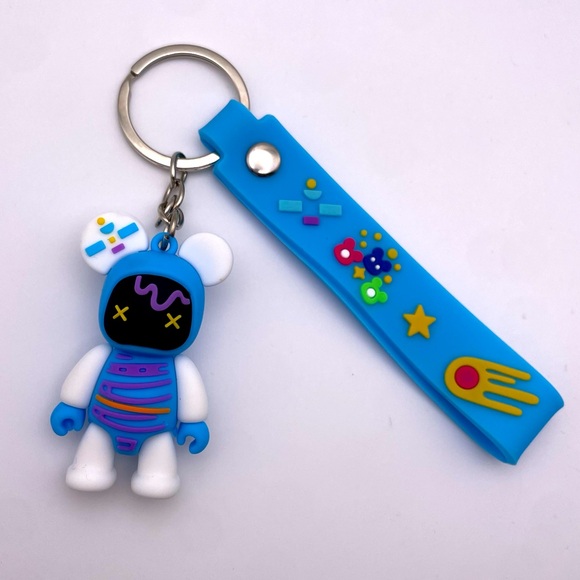 BLUE ASTRONAUT MOUSE | Bag Charm | Keychain (Brand New!) ✨ - Picture 2 of 5